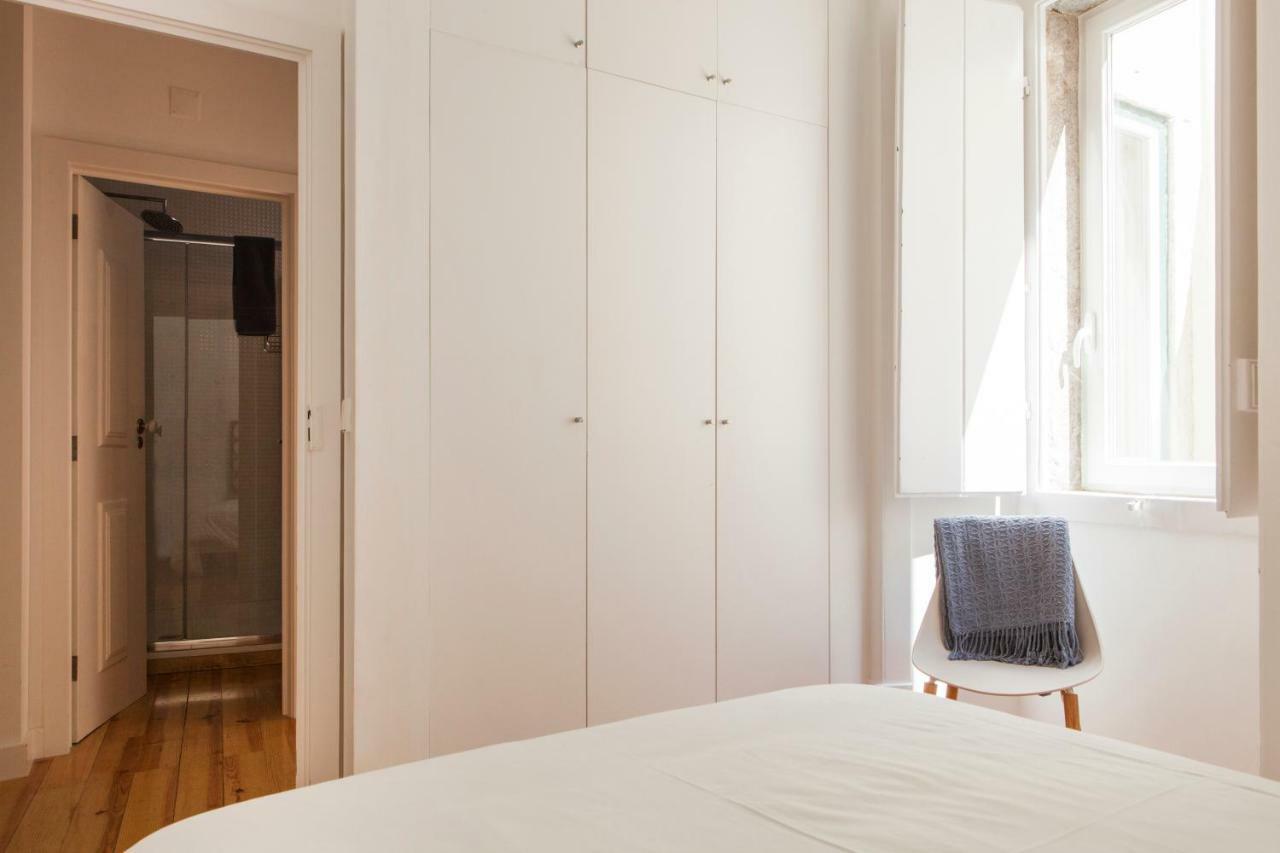 Cozy 1St Floor Flat Central Chiado District With Balconies And Ac 19Th Century Building Lisboa Exteriör bild