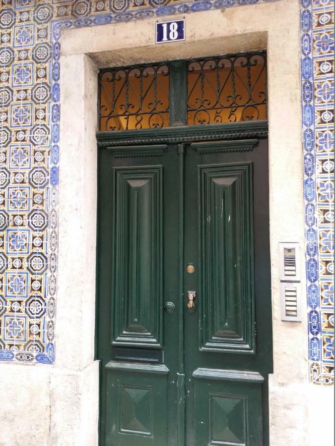 Cozy 1St Floor Flat Central Chiado District With Balconies And Ac 19Th Century Building Lisboa Exteriör bild