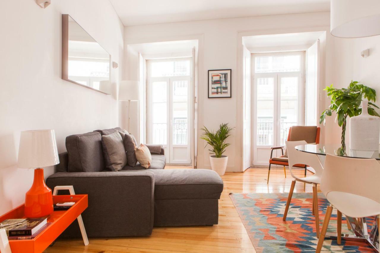 Cozy 1St Floor Flat Central Chiado District With Balconies And Ac 19Th Century Building Lisboa Exteriör bild