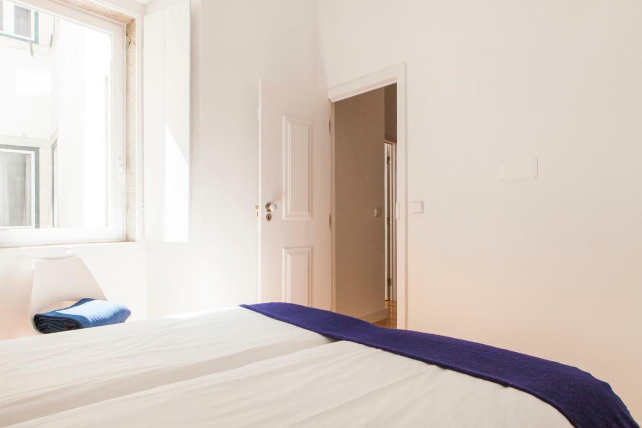 Cozy 1St Floor Flat Central Chiado District With Balconies And Ac 19Th Century Building Lisboa Exteriör bild